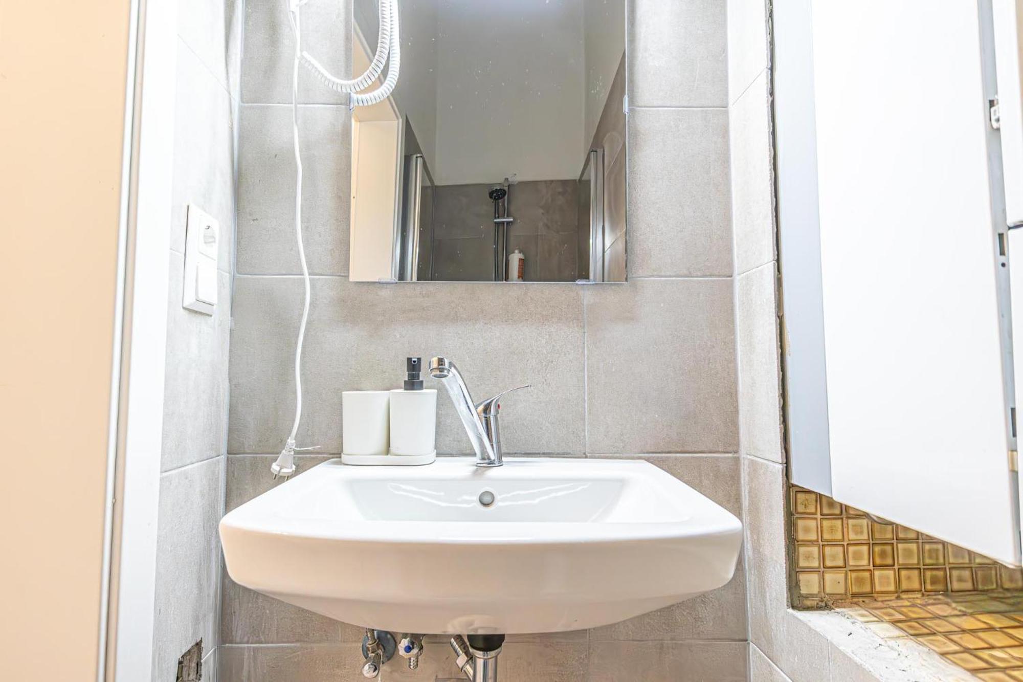 Apartment Cozy 3br For Up To 8p, 5min To Kongresspark Wien